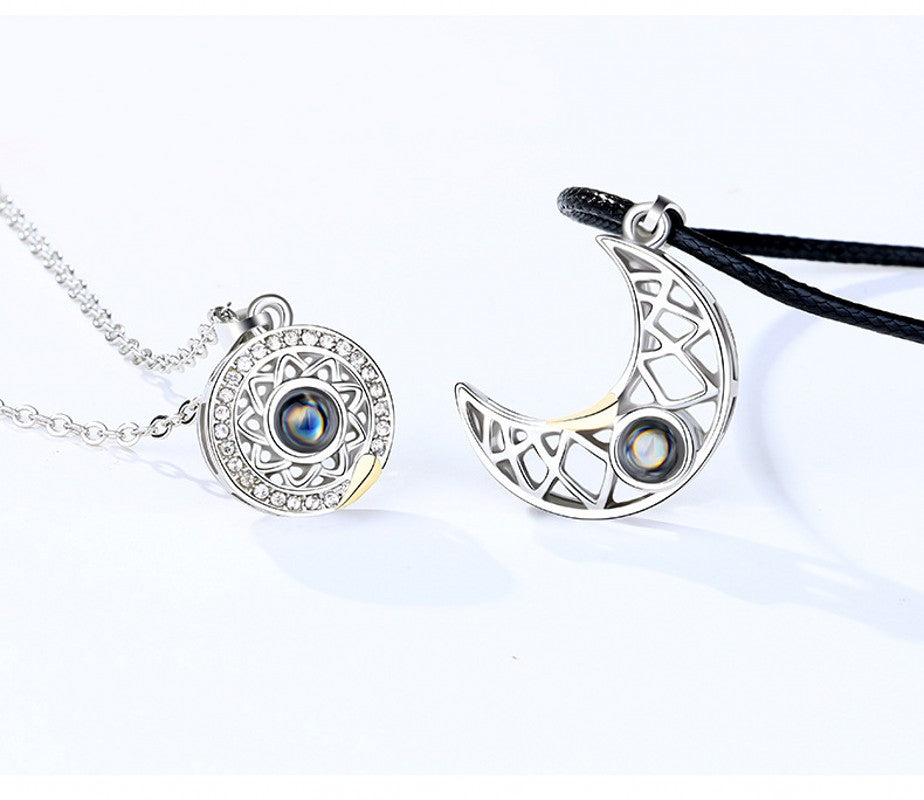 Collier lune soleil deux en un je t'aime en 100 langues