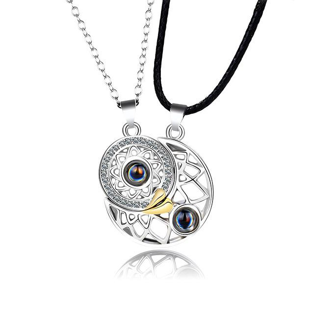 Collier lune soleil deux en un je t'aime en 100 langues